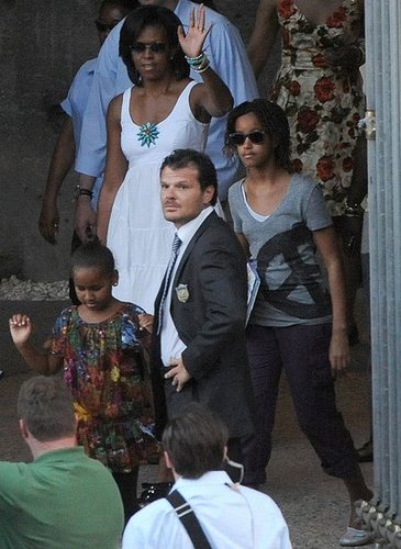 Sasha and Malia Obama Make Gelato at Giolitti in Rome, Italy