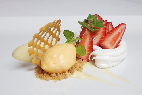 Strawberry Vacherin Strawberry Vacherin