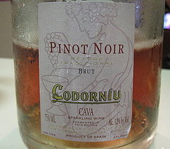 Review of Codorníu Sparkling Pinot Noir Rosé