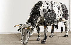Artist Makes Farm Animal Art From Ordinary Objects Artist Makes Farm Animal Art From Ordinary Objects