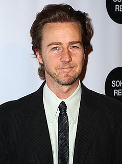 Ed Norton Runs NYC Marathon For Wildlife Conservation: In the LINK of an Eye!