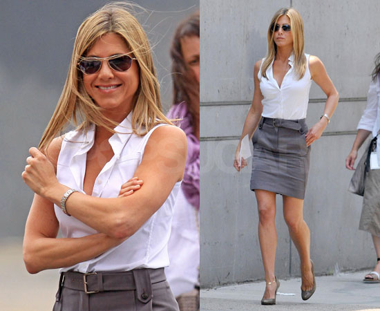 Photos of Jennifer Aniston on the Set of The Bounty in LA Photos of Jennifer Aniston on the Set of The Bounty in LA