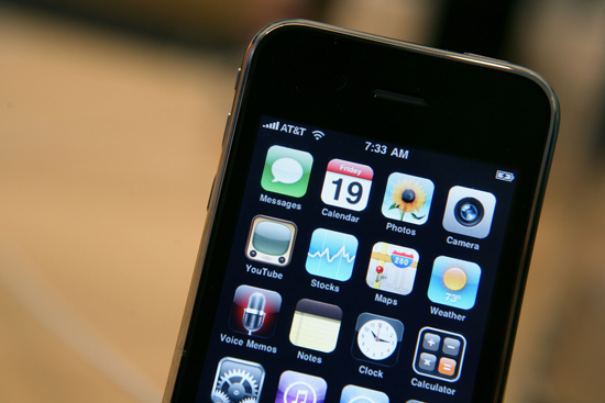 List of the Best, Essential, Basic iPhone Applications For New iPhone Users