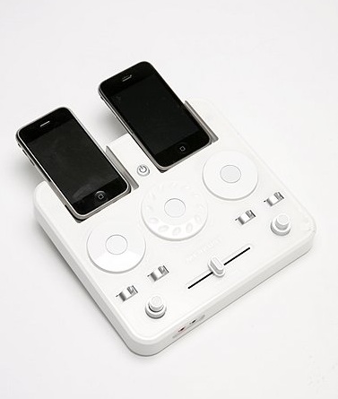 Photos of iPod/MP3 Player DJ Mixer 