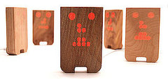 The Tengu Lip-Syncing USB Toy Sings Along With Your Music