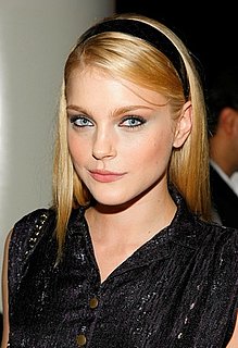 Cheap & Chic: Sleek, Simple Headbands