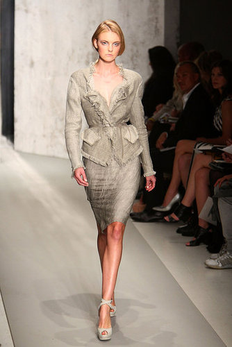 2010 Spring New York Fashion Week: Donna Karan Gallery 2010 Spring New York Fashion Week: Donna Karan Gallery