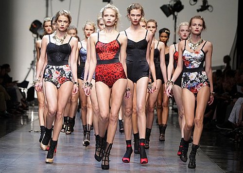 Photos From 2009 Spring Dolce & Gabbana Runway Show at Milan Fashion Week