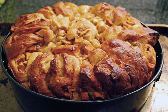 Apple Challah for rosh hashanah