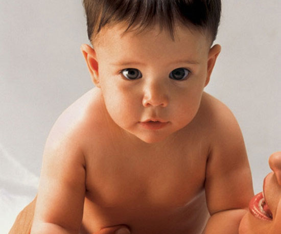 Tips for Nursing a Distracted Baby Tips for Nursing a Distracted Baby