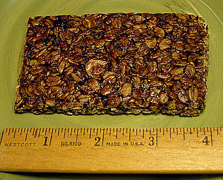 Food Review: Bear Naked Chocolaty Cherry Granola Bar