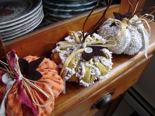 Etsy Finds: Sophisticated Halloween Décor