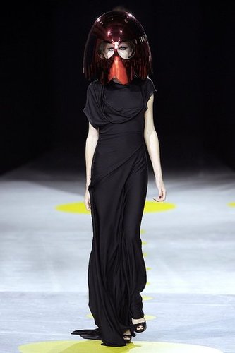 Giles Deacon to Show in Paris, Spring 2010,