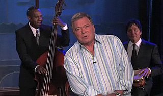 William Shatner Reads Sarah Palin's Tweets