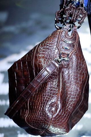 Gucci spring 2010
Gucci spring 2010