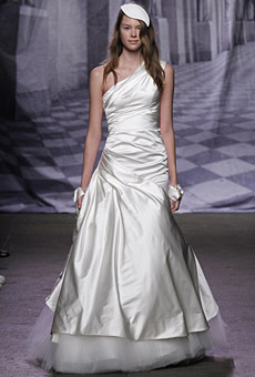 Monique Lhuillier Bridal Fall 2010 Monique Lhuillier Bridal Fall 2010