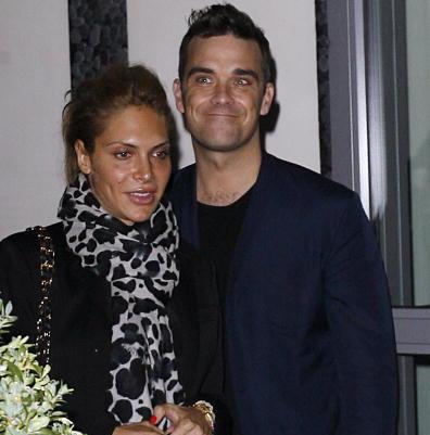 Robbie Williams talks about girlfriend Ayda Field