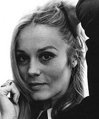 Bella Donna: Catherine Deneuve Bella Donna: Catherine Deneuve