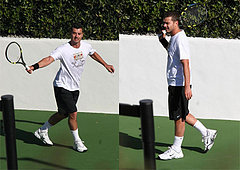 Gavin Hits the Courts Gavin Hits the Courts