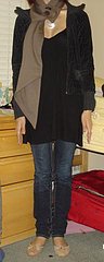 Look of the Day: Scarf and Skinny Jeans
