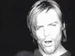 FABTV: Bryan Adams "The Only Thing That Looks Good on Me is You" FABTV: Bryan Adams "The Only Thing That Looks Good on Me is You"