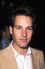 Paul Rudd Puts The 'Super Geeky' in Super Nintendo Ad Paul Rudd Puts The 'Super Geeky' in Super Nintendo Ad
