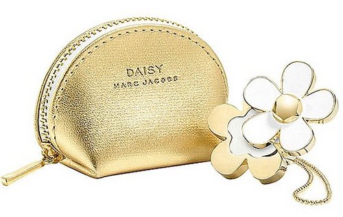Simply Fab: Marc Jacobs Daisy Solid Perfume Ring