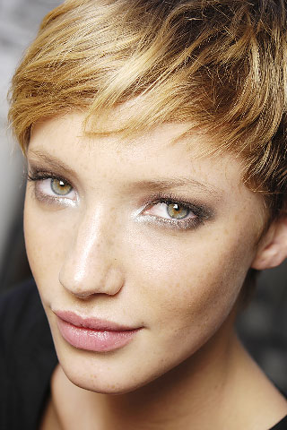 Fab Face: Milagros Schmoll 