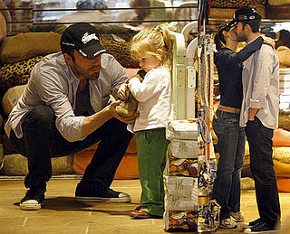 Jennifer Garner, Ben Affleck, And Violet Affleck at the Pet Store