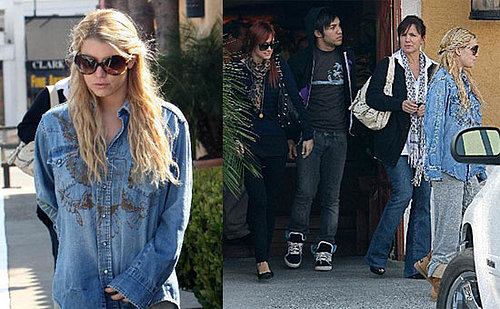 Jessica Simpson Out of the Hospital