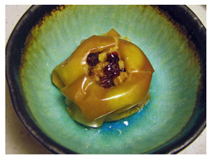 Yummy Links: From Baked Apples to Organized Kitchens