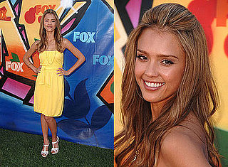 Jessica Alba Goes Wii