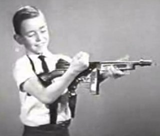 '60s Commercial for Tommy Burst Detective Set