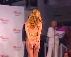 Model Walks, Skirt Drops Model Walks, Skirt Drops