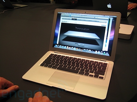 Daily Tech: The New MacBook Air Is Prettier In Person