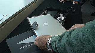 The First MacBook Air Unboxing 