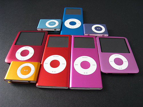 The New Pink iPod and the Rest of the Colorful iPod Family 