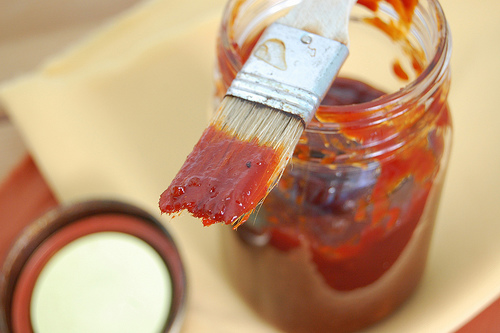 Yummy Link: Homemade BBQ Sauce and Ketchup