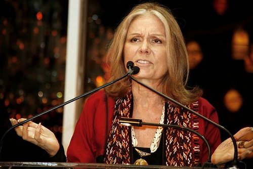 Gloria Steinem Campaigns for Hillary Clinton