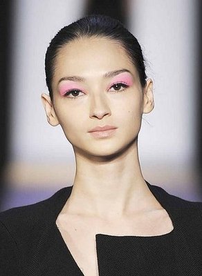 Trend Alert: Bold, Bright Eyeshadows Trend Alert: Bold, Bright Eyeshadows