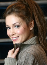 Alyssa Milano and Kevin Connolly "linked together" by the National Ledger 