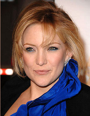 Kate Hudson wears metallic blue eyeliner at the Los Angeles Premiere for Fool's Gold.