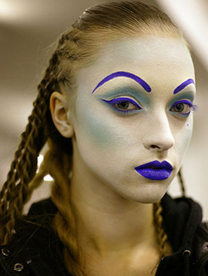 Electric Makeup at the 2008 Fall Gareth Pugh Fashion Show