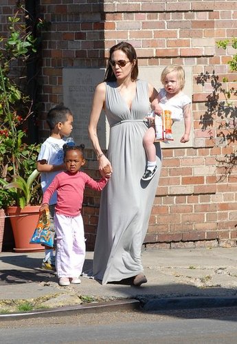 Angelina jolie and the kids  New  Orleans - 16/03/08 