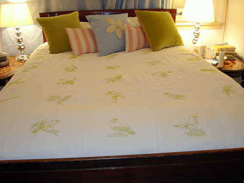 DIY: Fine Feathered Quilt