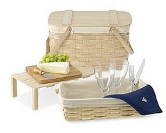 It's Your Last Chance to Win a Williams-Sonoma Picnic Basket!