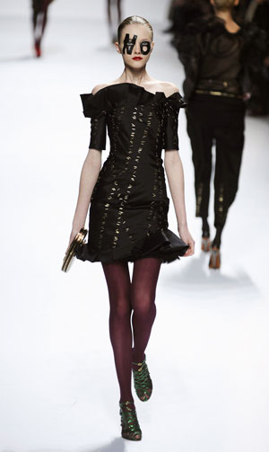 Fab Flash: French Fashion Industry Takes Anti-Anorexia Action Fab Flash: French Fashion Industry Takes Anti-Anorexia Action