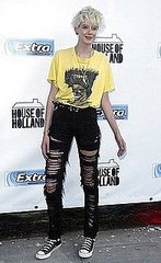 Freaky or Fabulous? Tattered-Up Agyness Deyn 