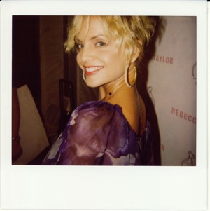 A Few Fab Words With . . . Mena Suvari
