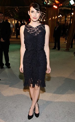 Emma Roberts Attends Premiere of The Curious Case of Benjamin Button in Chanel Lace